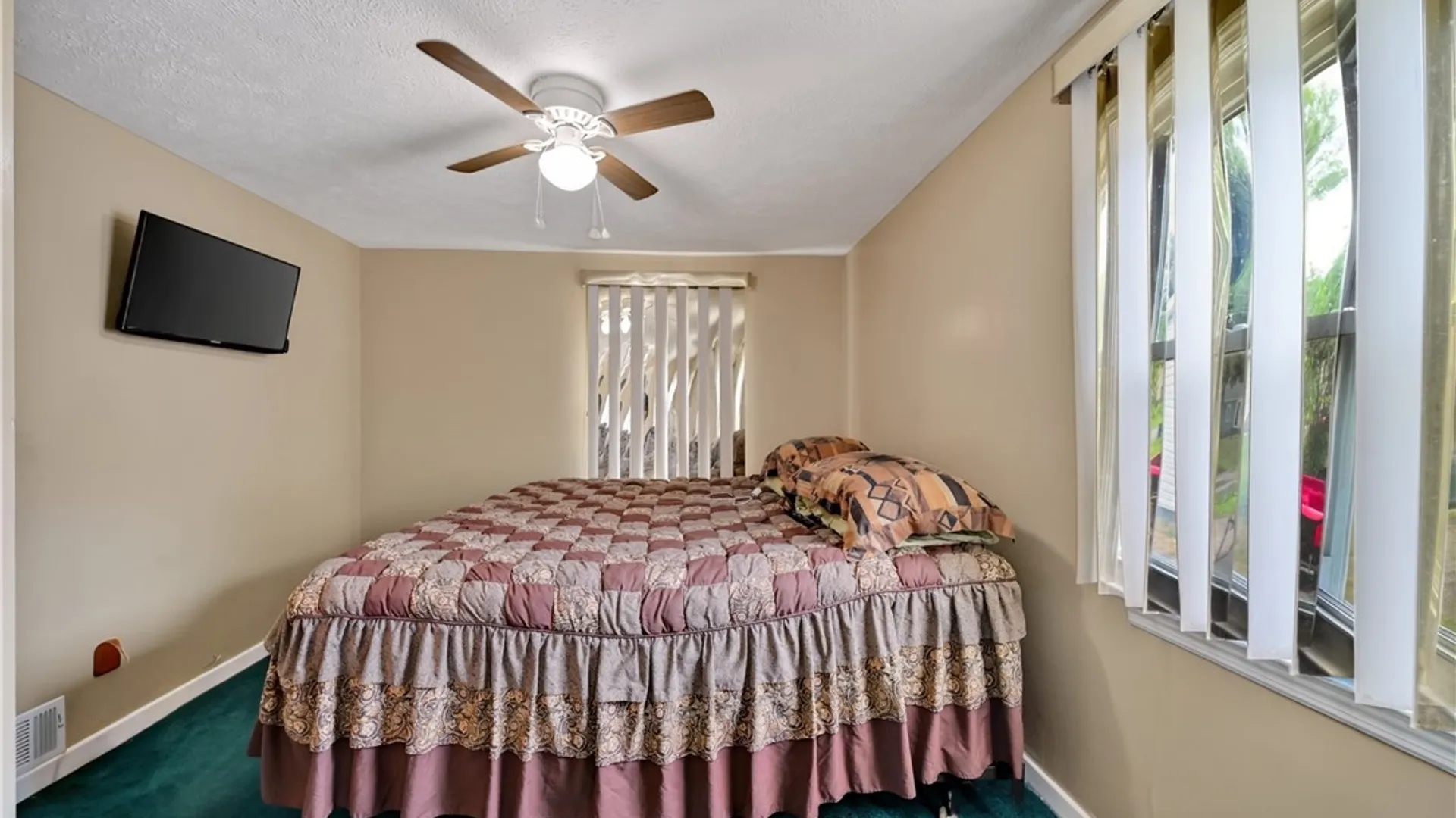 Property at 151 Maple Manor Drive, Clay, NY 13212 15
