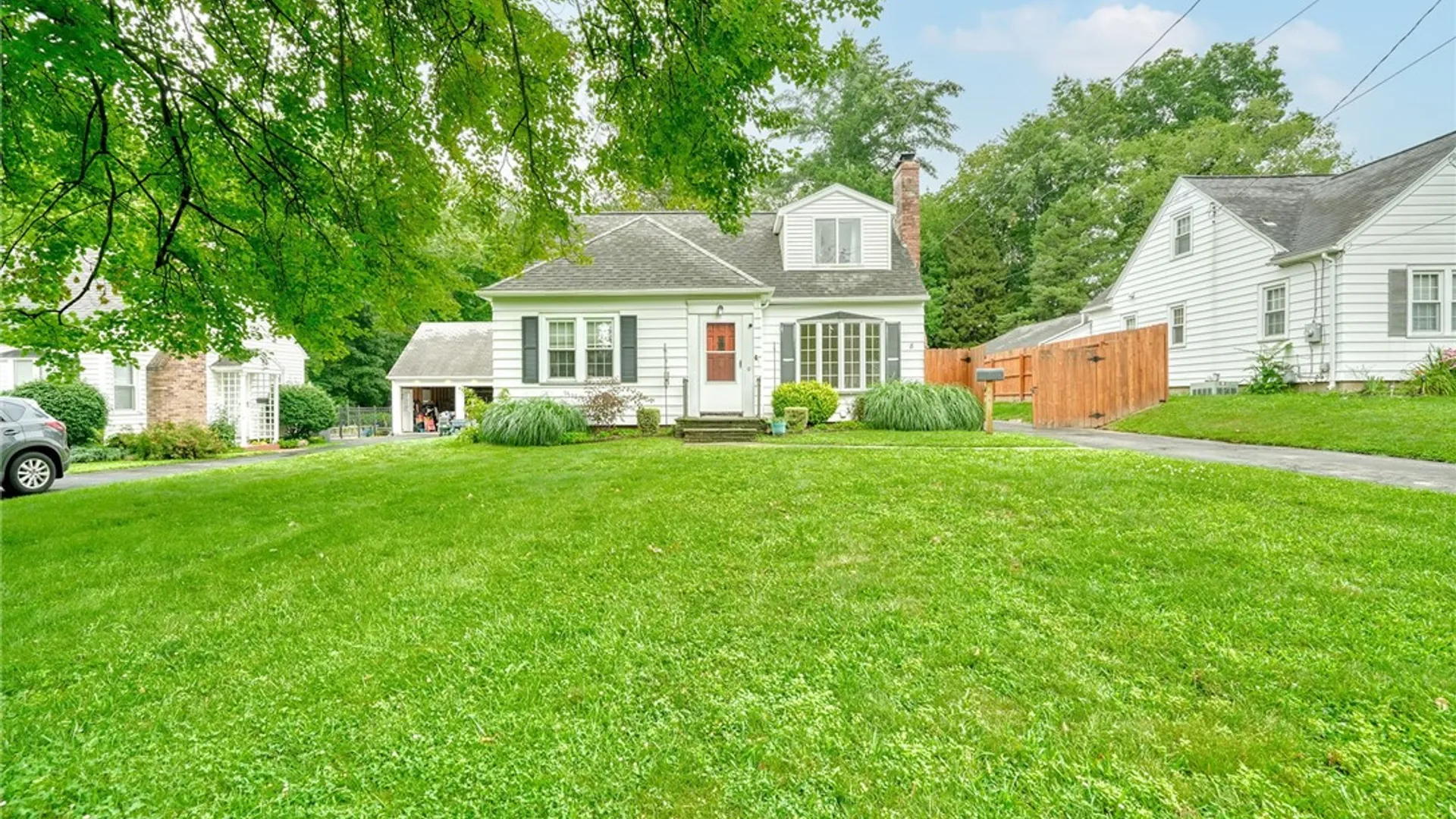 Property at 8 Wyncrest Drive, Chili, NY 14624 2