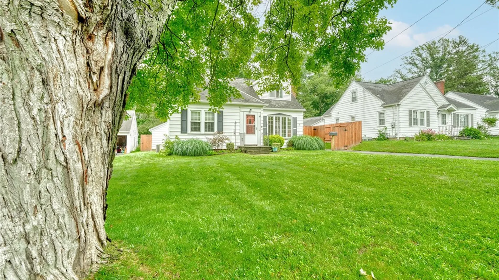 Property at 8 Wyncrest Drive, Chili, NY 14624 3