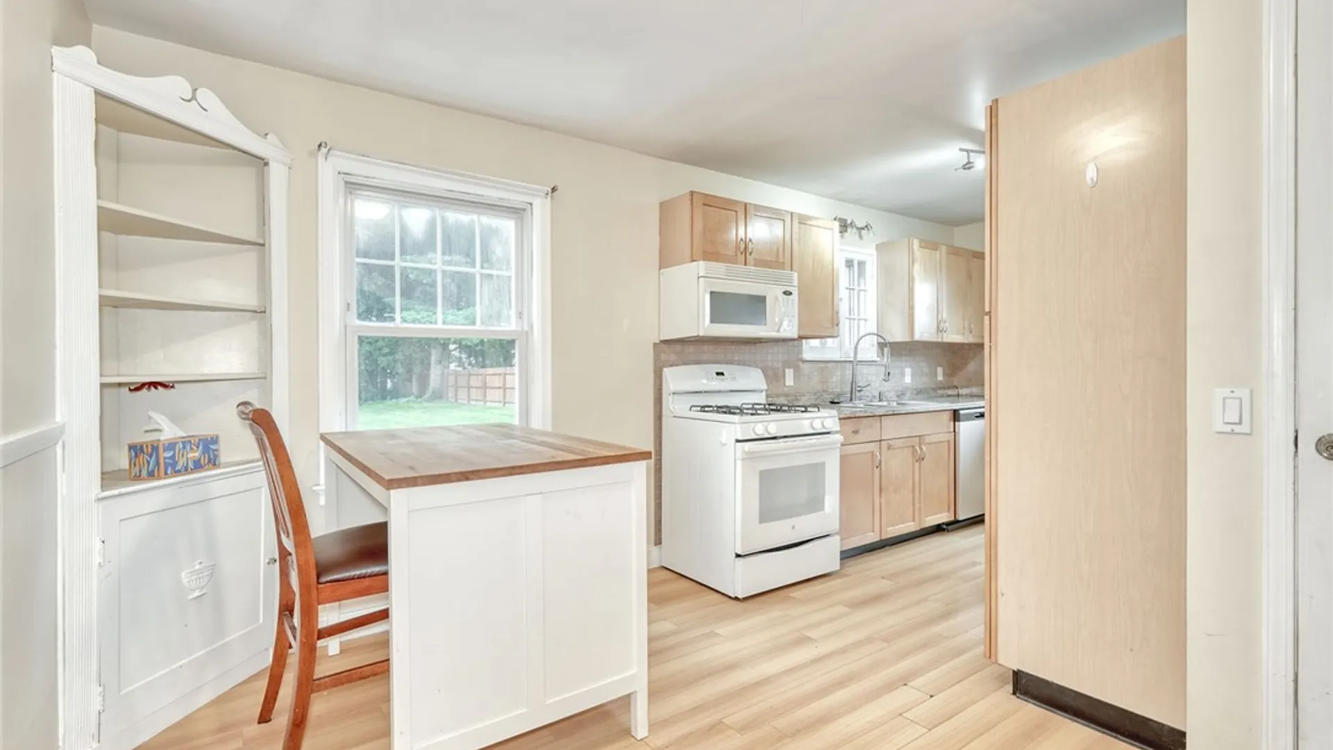 Property at 8 Wyncrest Drive, Chili, NY 14624 8