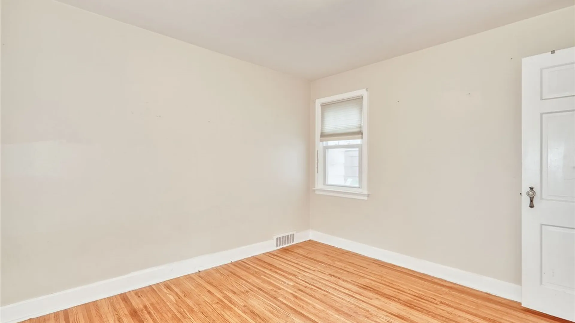 Property at 8 Wyncrest Drive, Chili, NY 14624 17