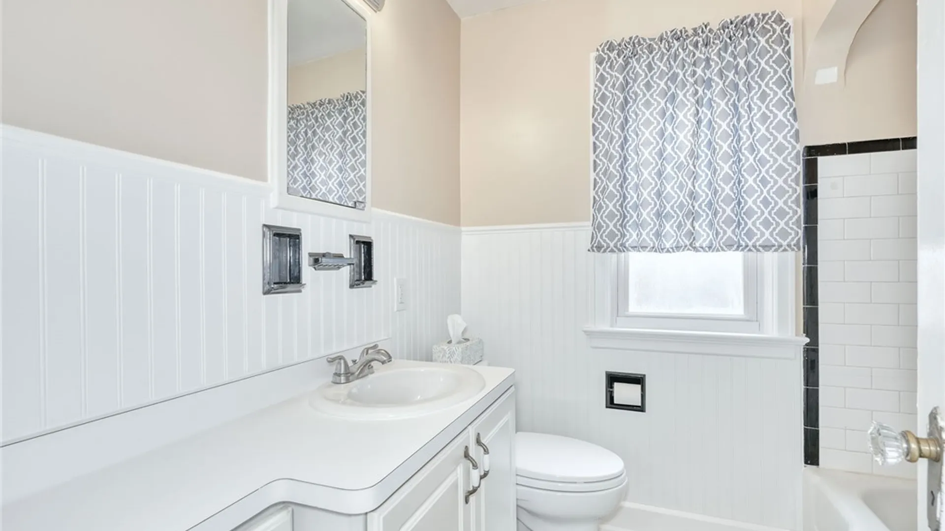 Property at 8 Wyncrest Drive, Chili, NY 14624 21