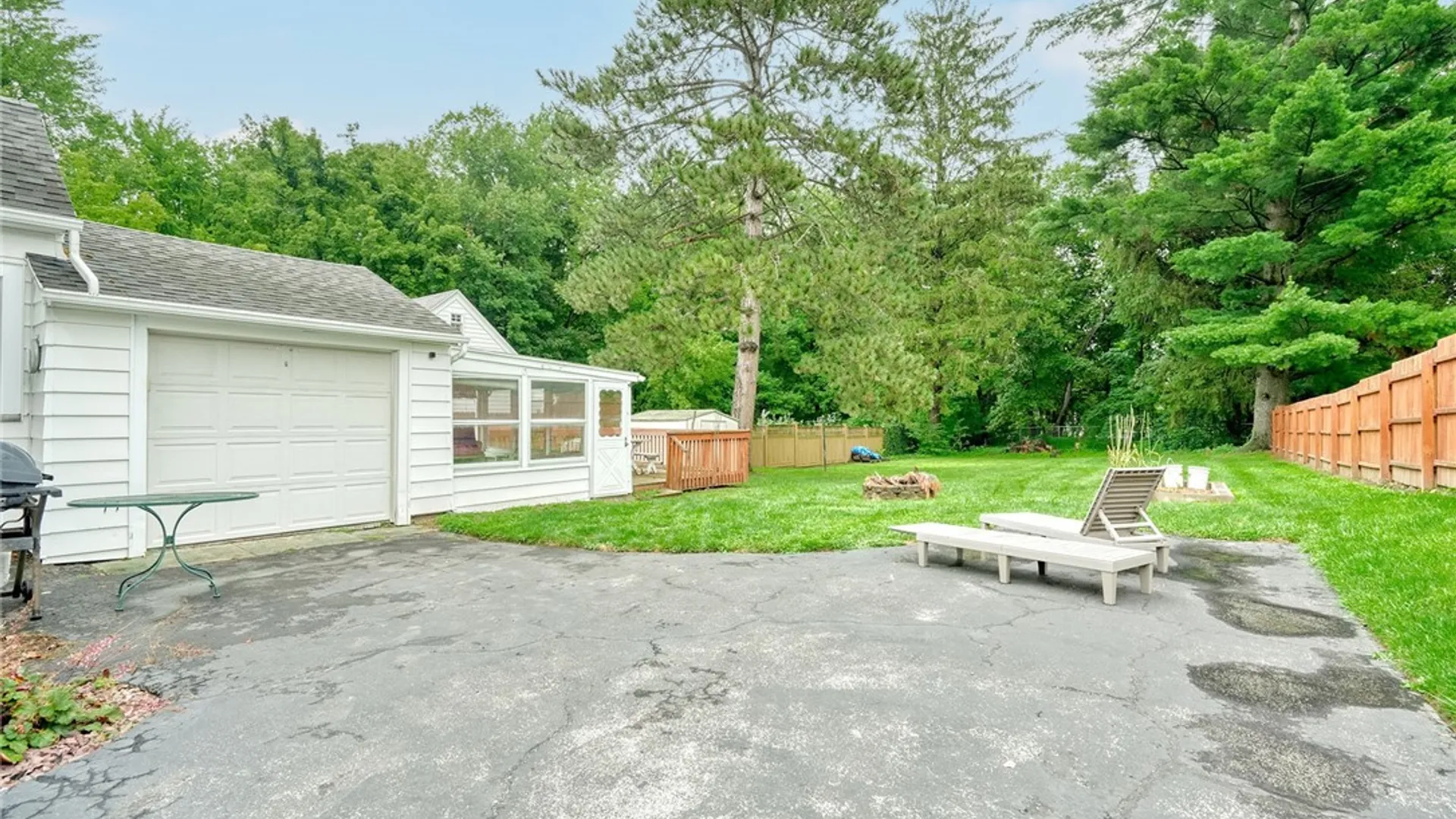 Property at 8 Wyncrest Drive, Chili, NY 14624 34