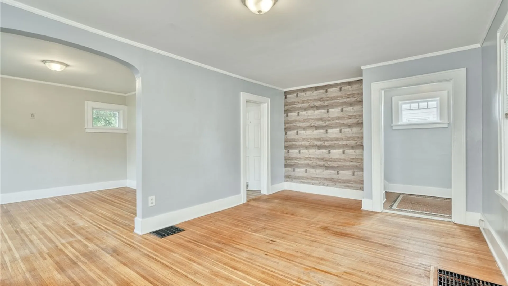 Property at 24 Garford Road, Irondequoit, NY 14622 14