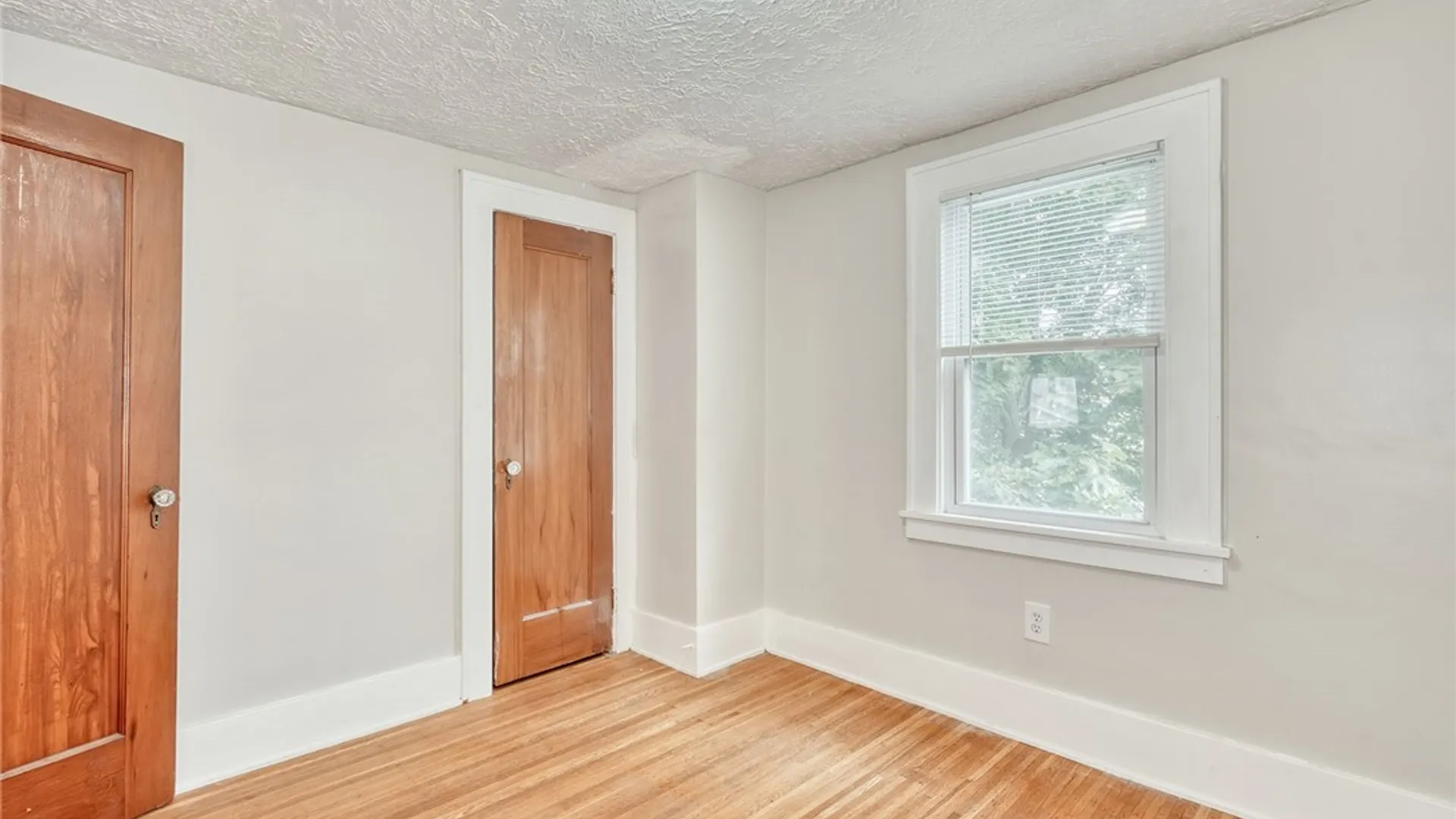 Property at 24 Garford Road, Irondequoit, NY 14622 16