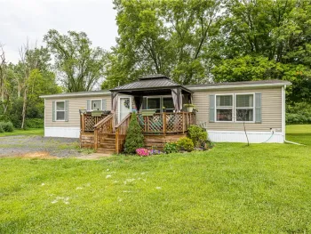 Property at 3652 State Route 96, Manchester, NY 14548