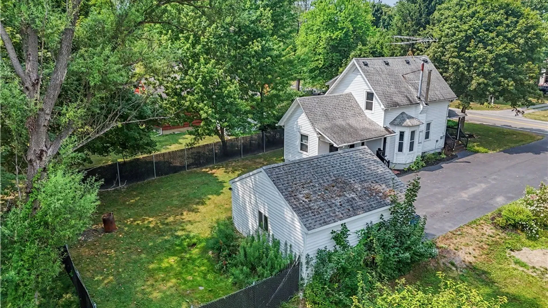 Property at 1369 Sturgeon Point Road, Evans, NY 14047 10
