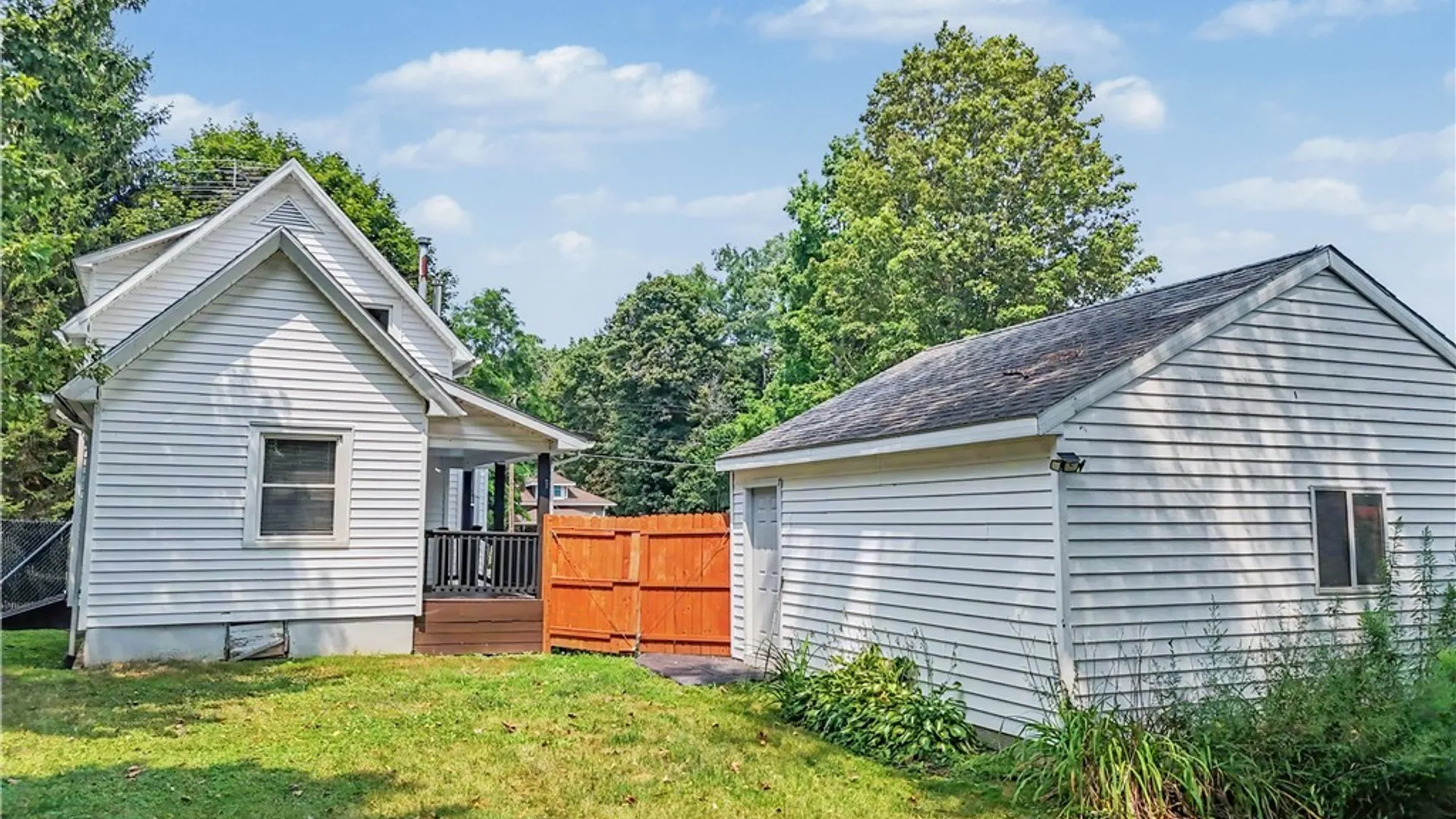 Property at 1369 Sturgeon Point Road, Evans, NY 14047 7