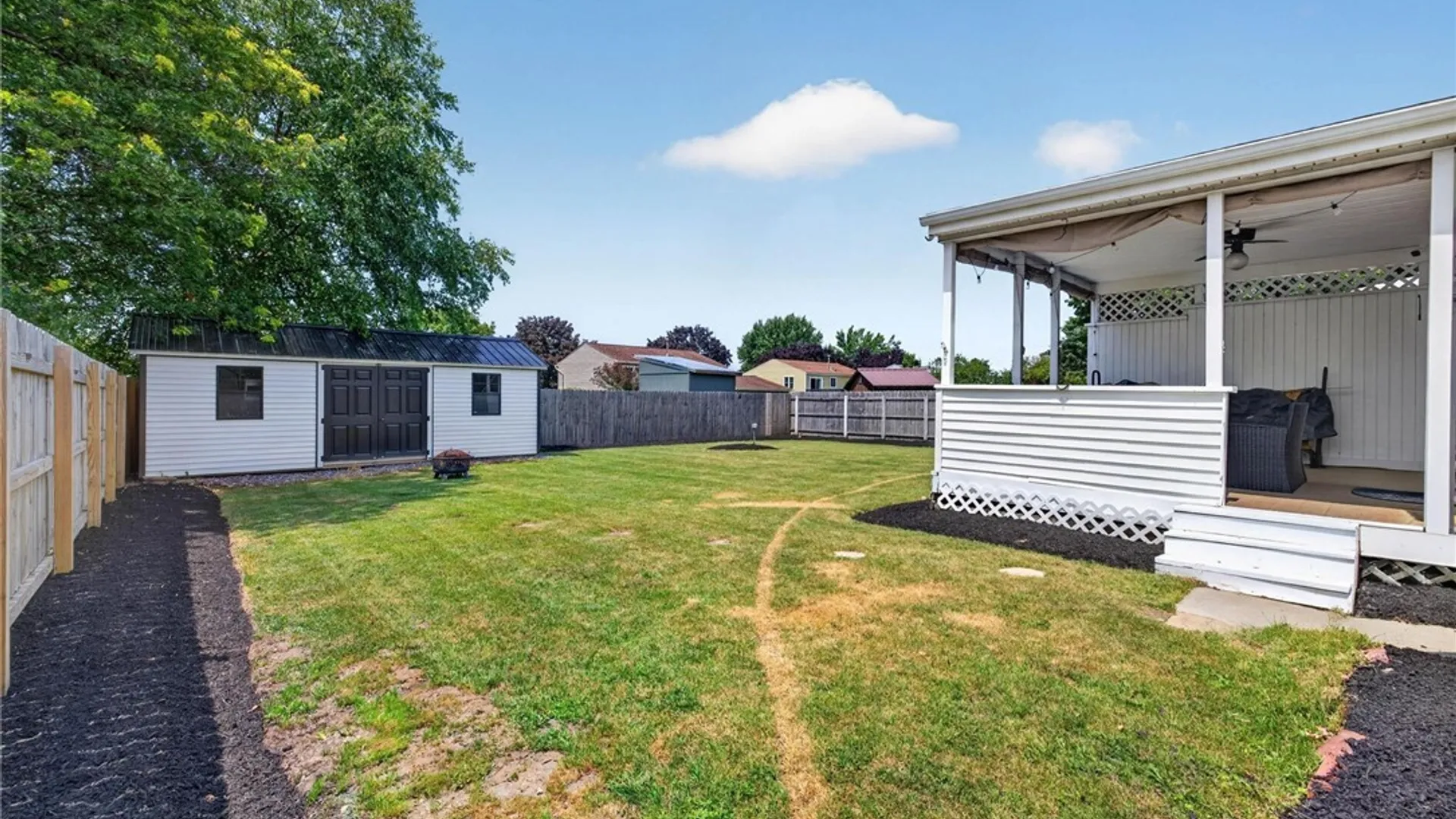 Property at 76 Woodgate Drive, Cheektowaga, NY 14227 37