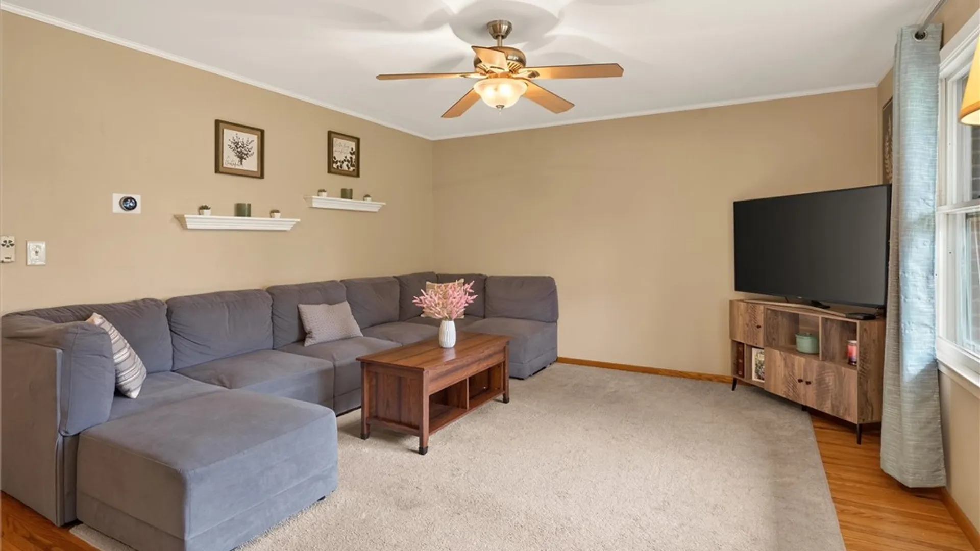 Property at 21 W Canon Drive, Chili, NY 14624 8