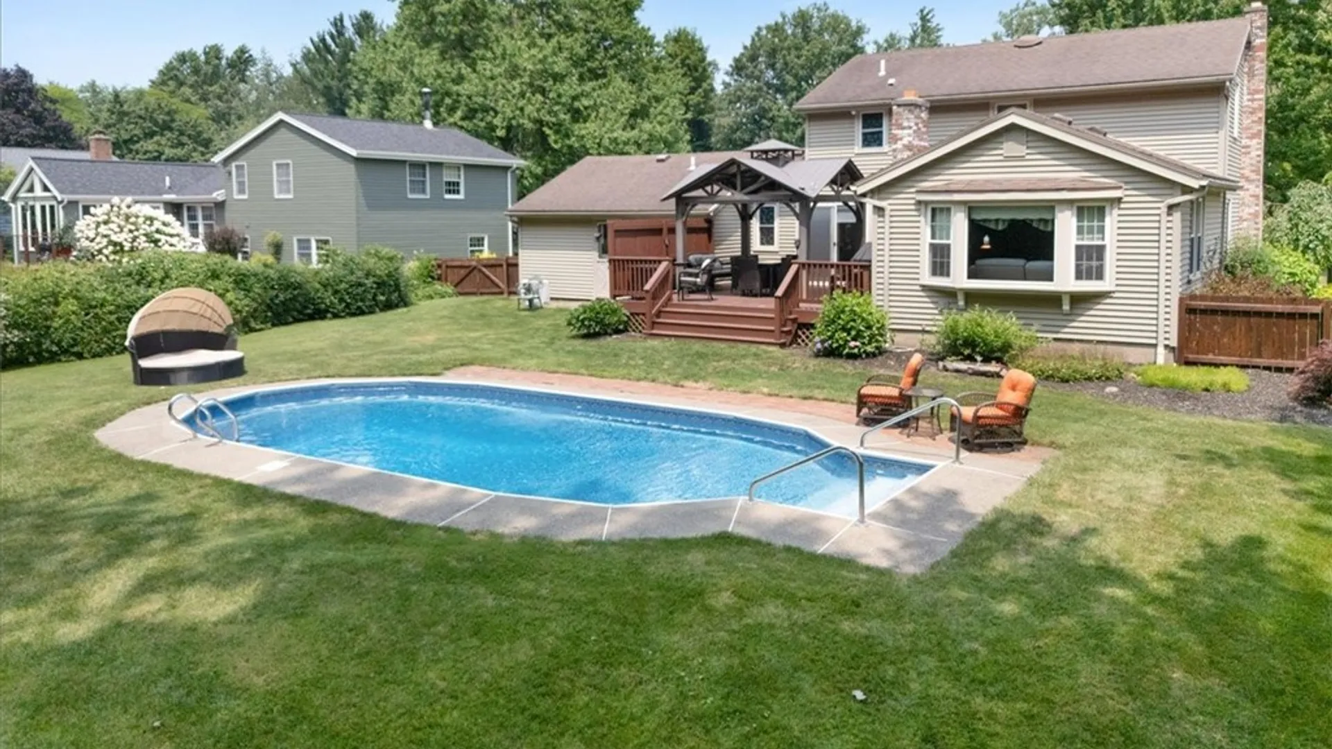 Property at 939 Joylene Drive, Webster, NY 14580 17