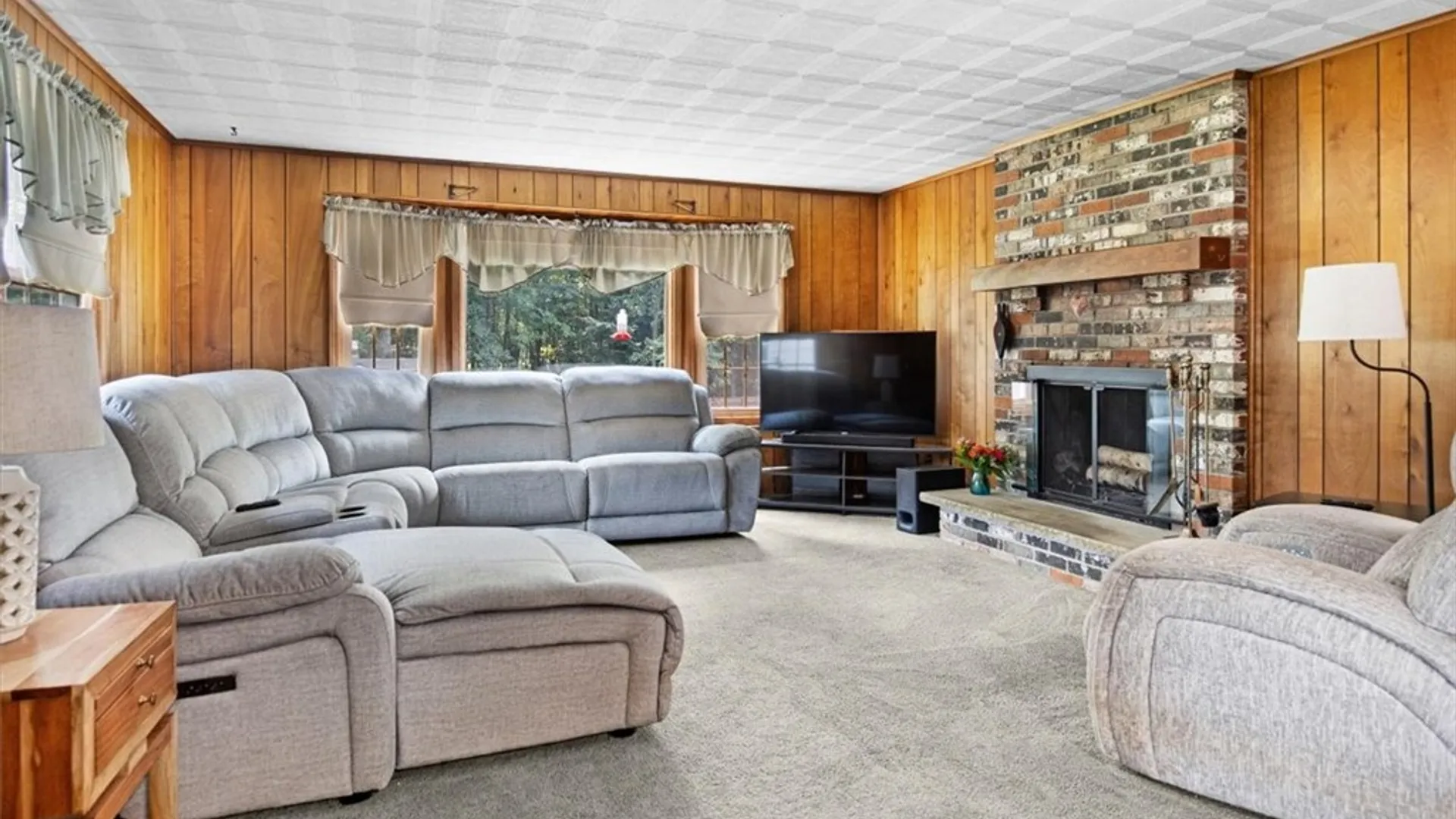 Property at 939 Joylene Drive, Webster, NY 14580 50
