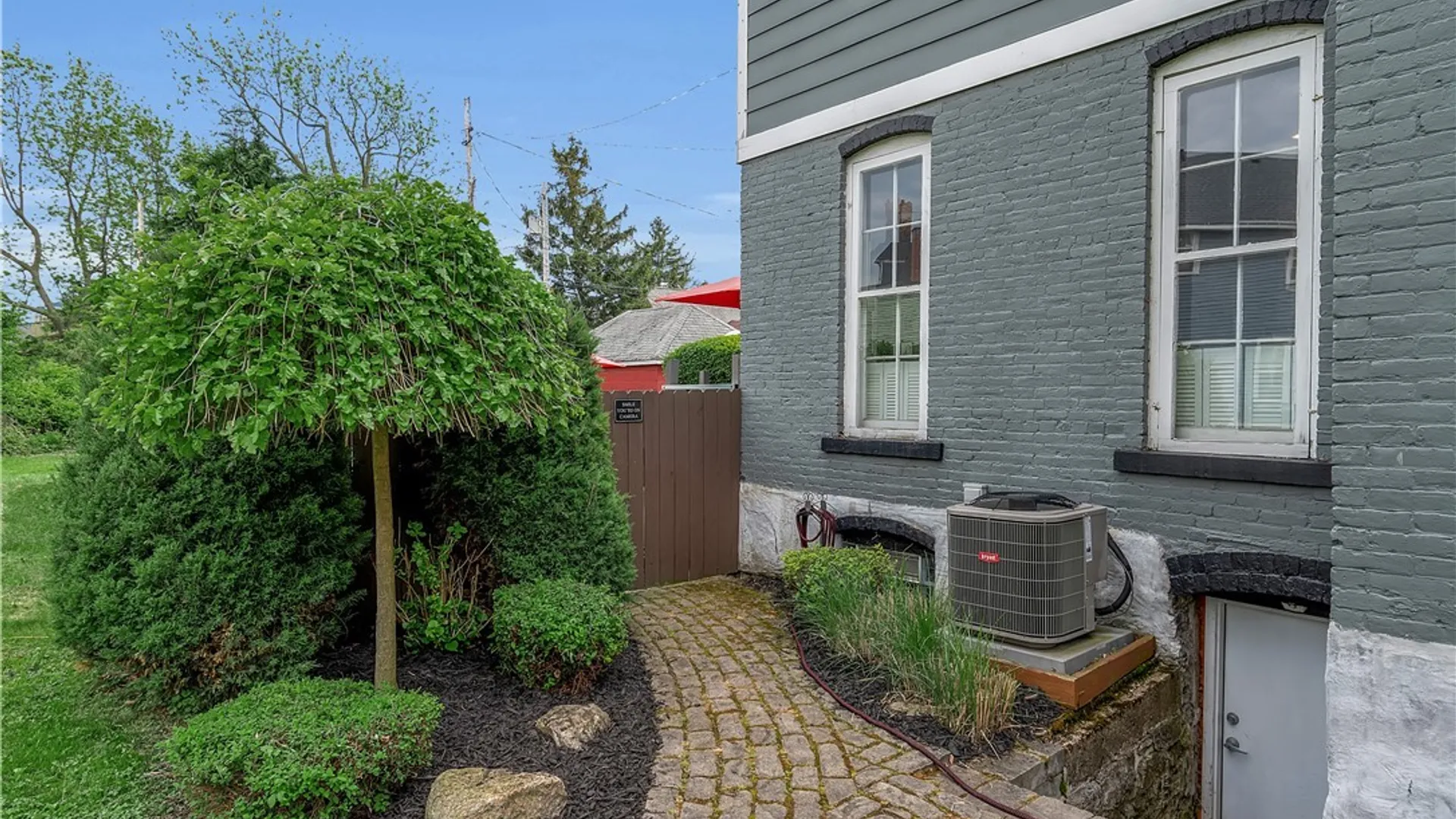 Property at 345 Virginia Street, Buffalo, NY 14201 10