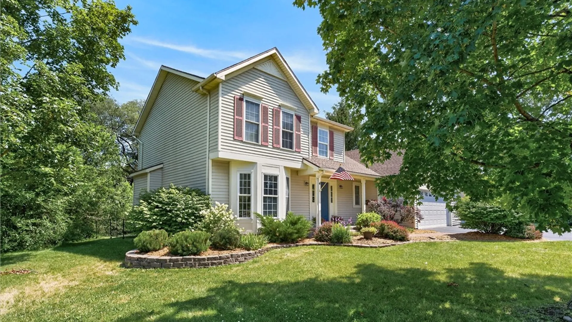Property at 4 Salzer Heights, Henrietta, NY 14586 2