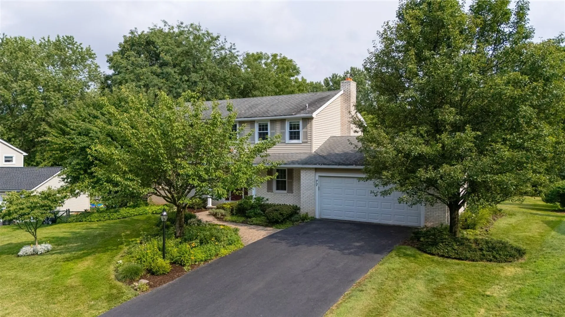 Property at 77 S Ridge Trl, Perinton, NY 14450 3