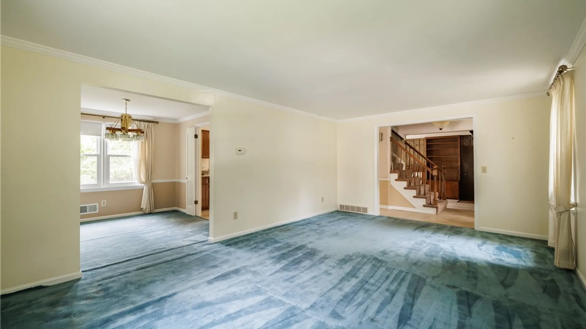 Property at 77 S Ridge Trl, Perinton, NY 14450 13