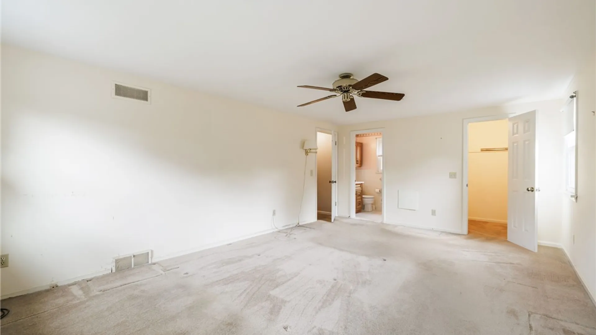 Property at 77 S Ridge Trl, Perinton, NY 14450 27