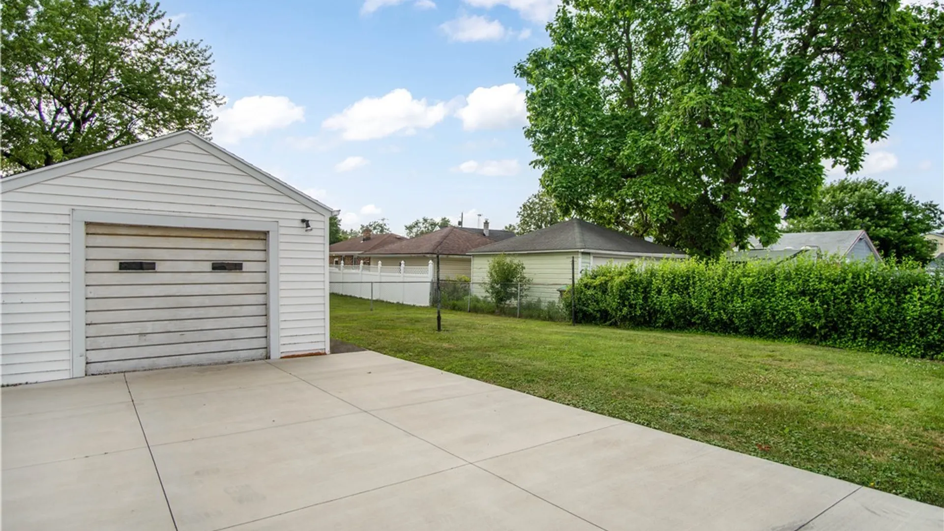 Property at 106 Colby Street, Cheektowaga, NY 14206 26