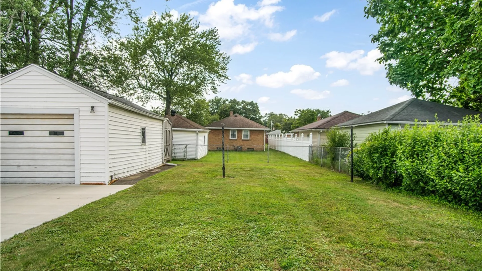 Property at 106 Colby Street, Cheektowaga, NY 14206 27