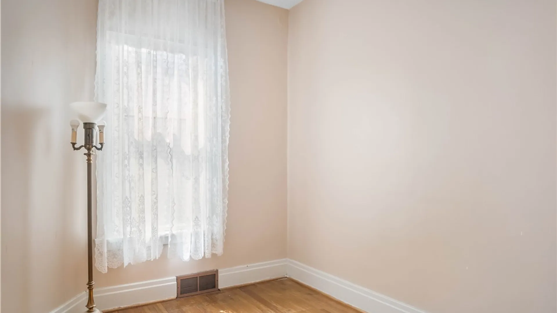 Property at 228 West Avenue, Buffalo, NY 14201 16