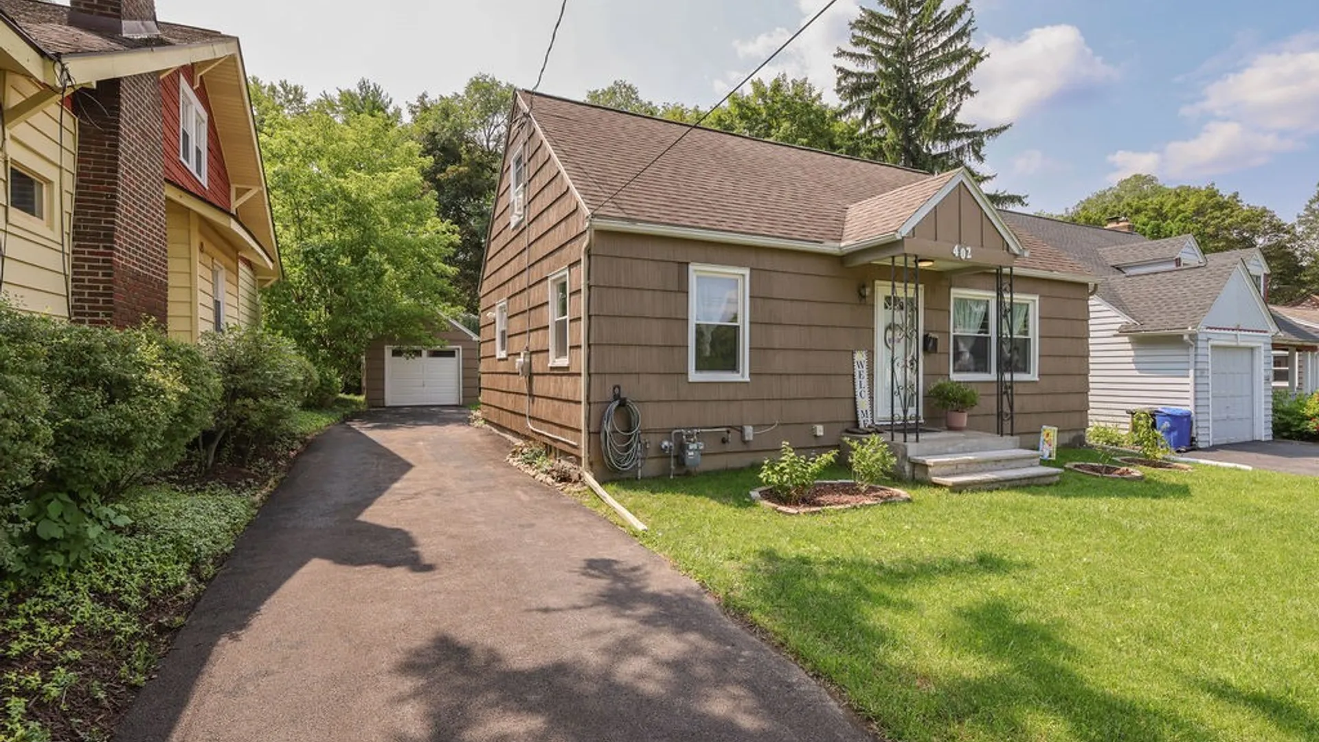 Property at 402 Radcliffe Road, DeWitt, NY 13214 3