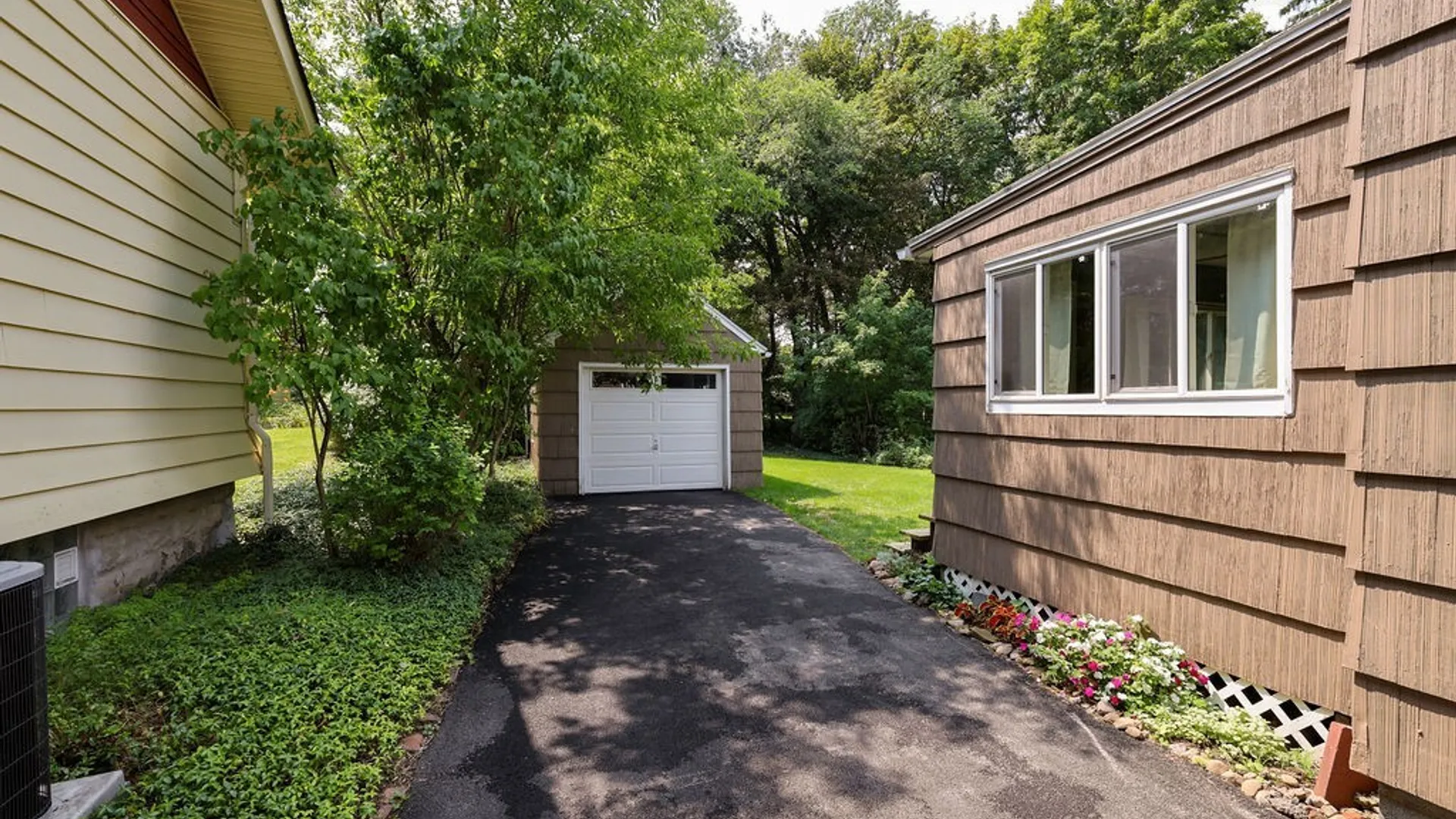 Property at 402 Radcliffe Road, DeWitt, NY 13214 4