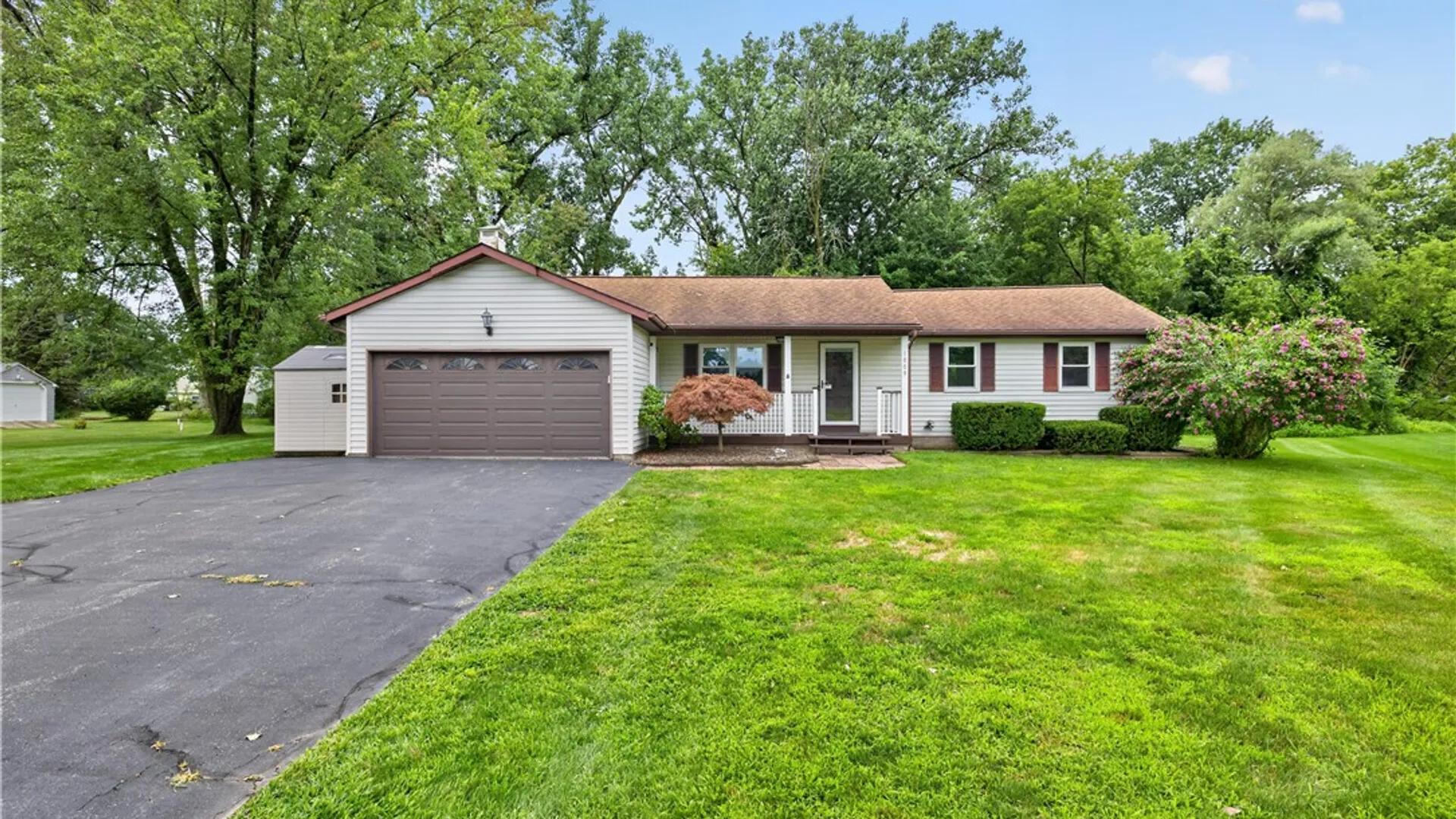 Property at 1009 Staci Lane, Webster, NY 14580 2