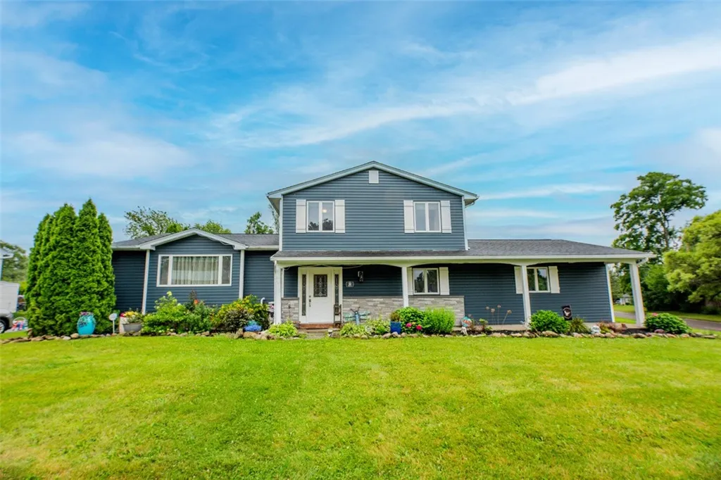 Property at 39 Kathy Drive, Henrietta, NY 14534