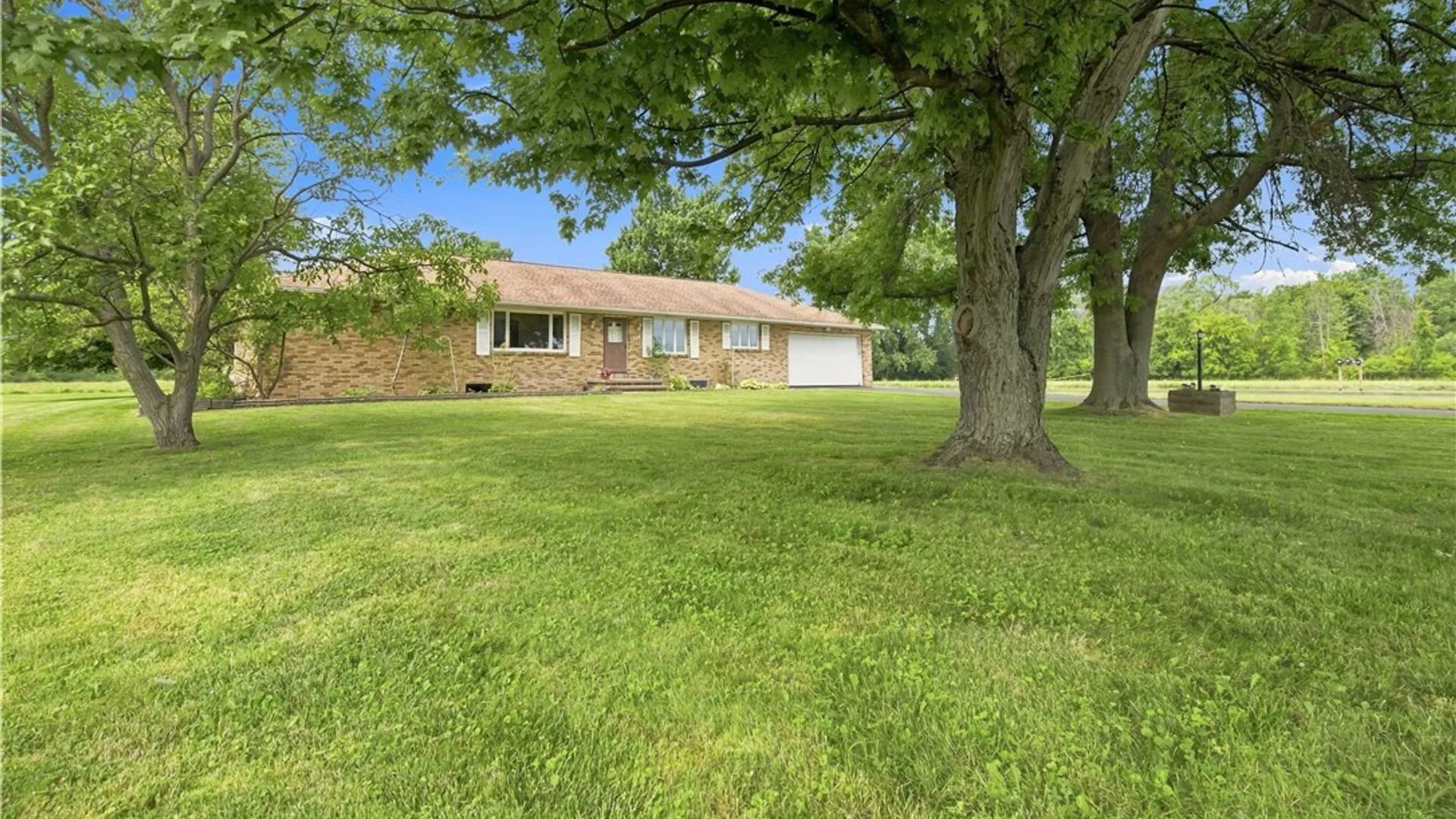 Property at 1029 Manitou Road, Parma, NY 14468 3