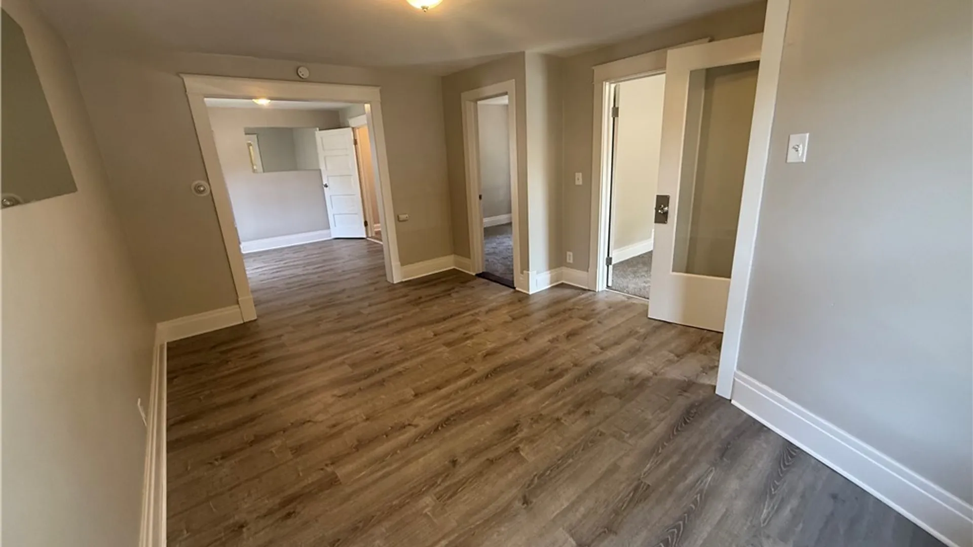 Property at 2722 Monroe Avenue, Niagara Falls, NY 14303 5