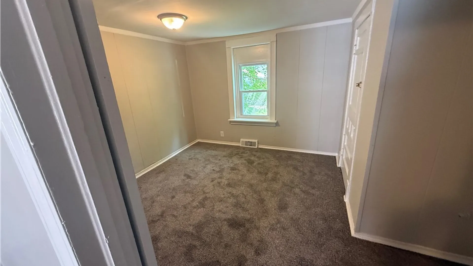 Property at 2722 Monroe Avenue, Niagara Falls, NY 14303 20