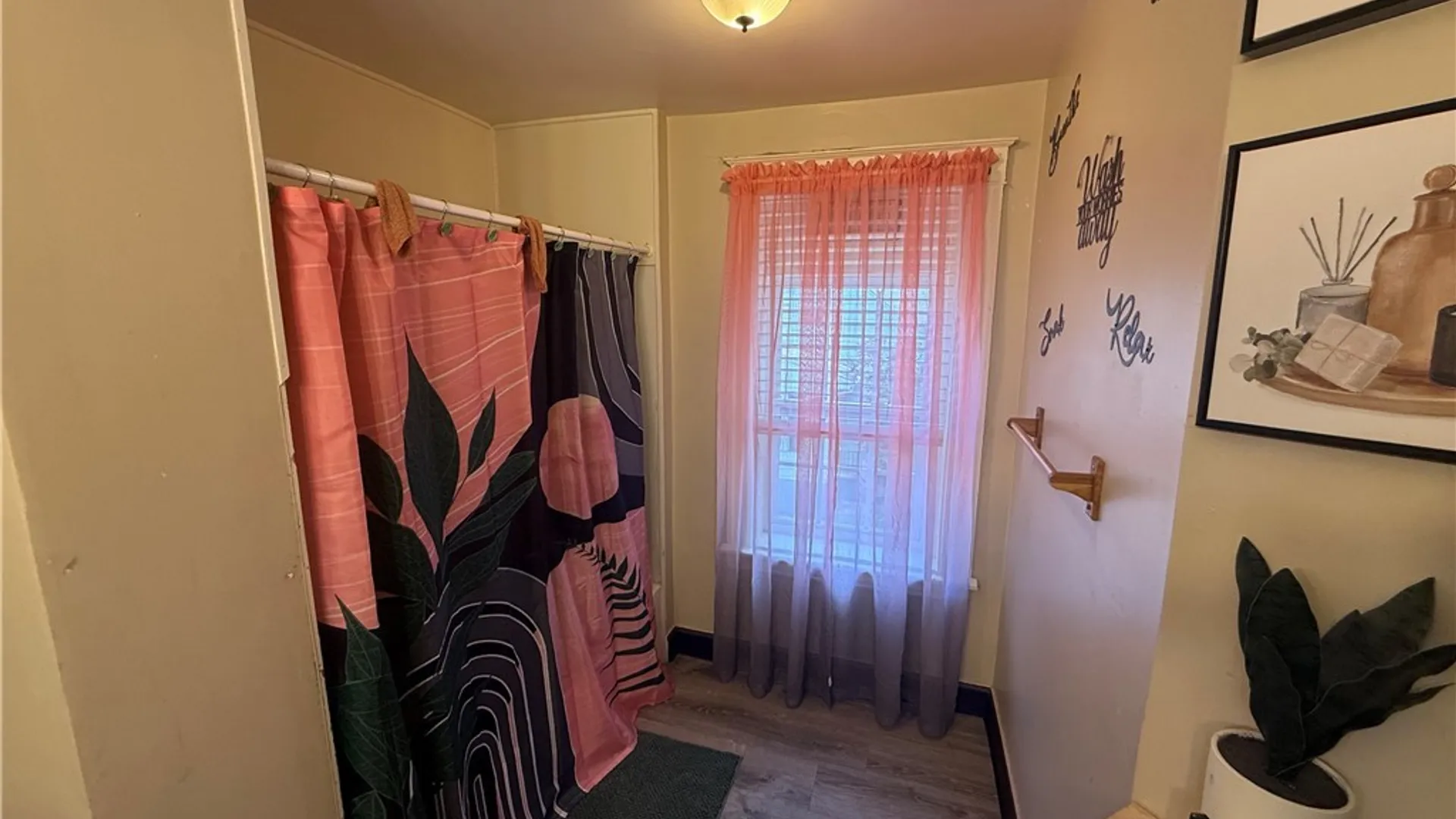 Property at 2722 Monroe Avenue, Niagara Falls, NY 14303 38