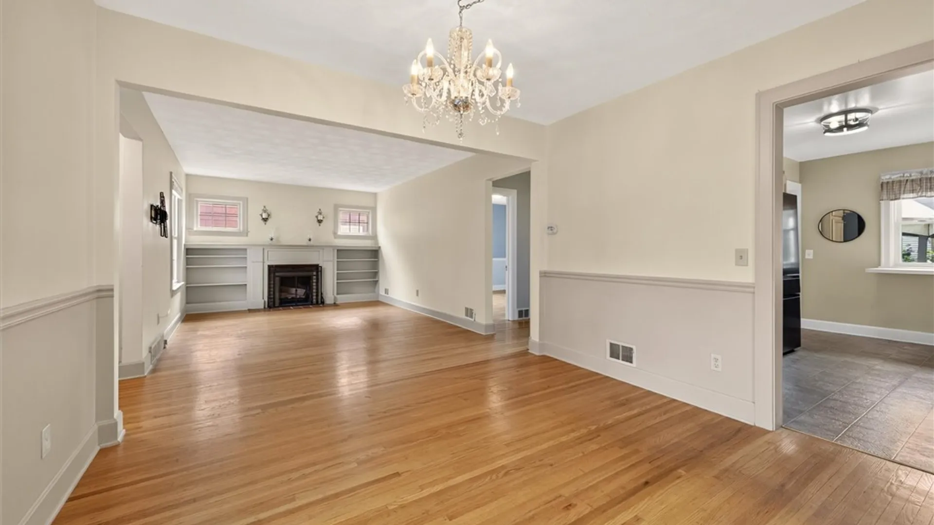 Property at 195 Winstead Road, Rochester, NY 14609 6