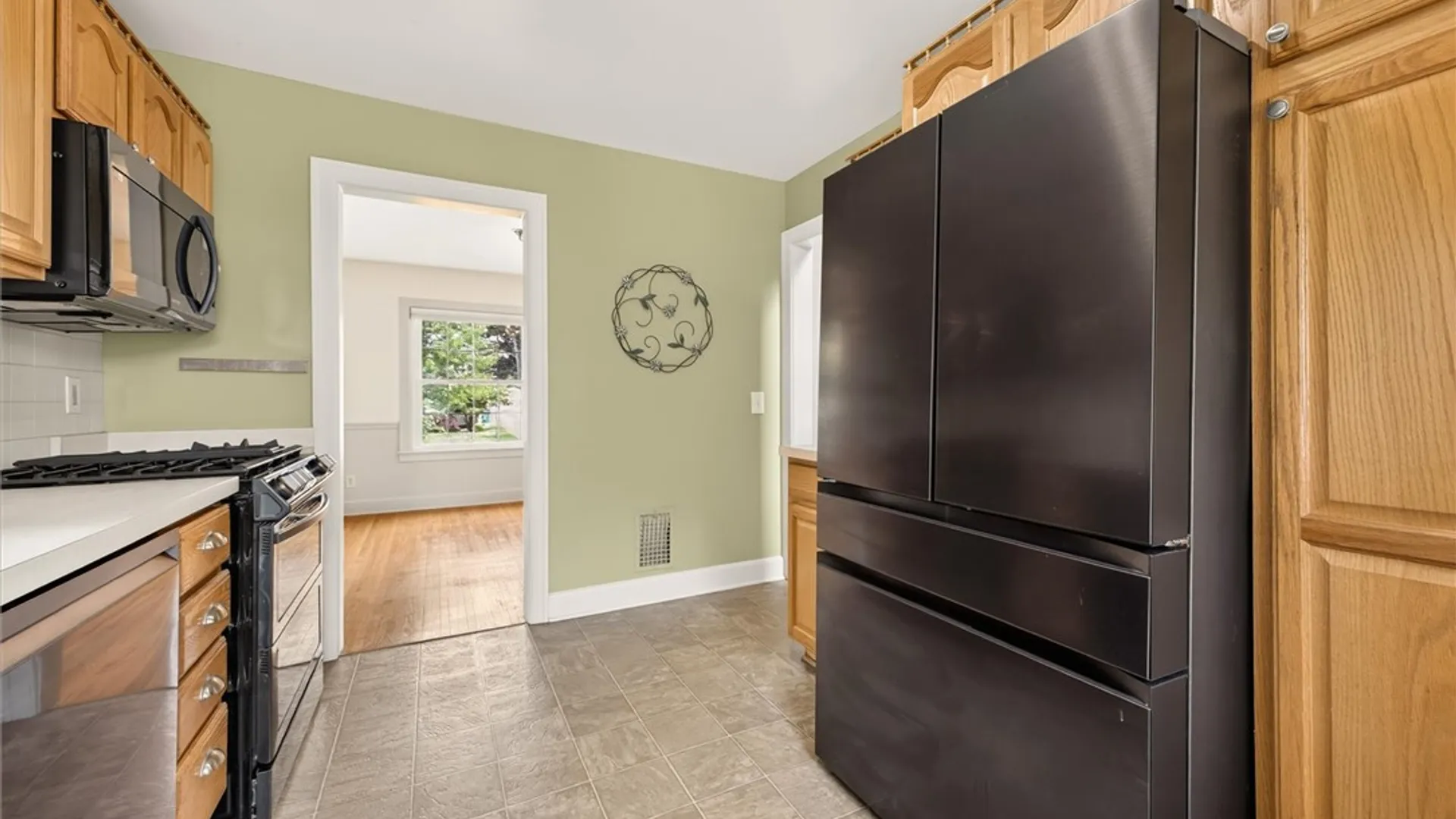 Property at 195 Winstead Road, Rochester, NY 14609 12