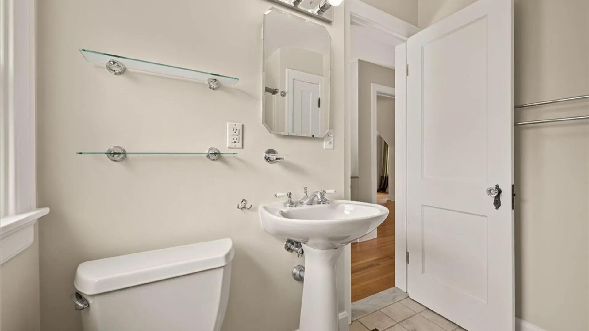 Property at 195 Winstead Road, Rochester, NY 14609 18