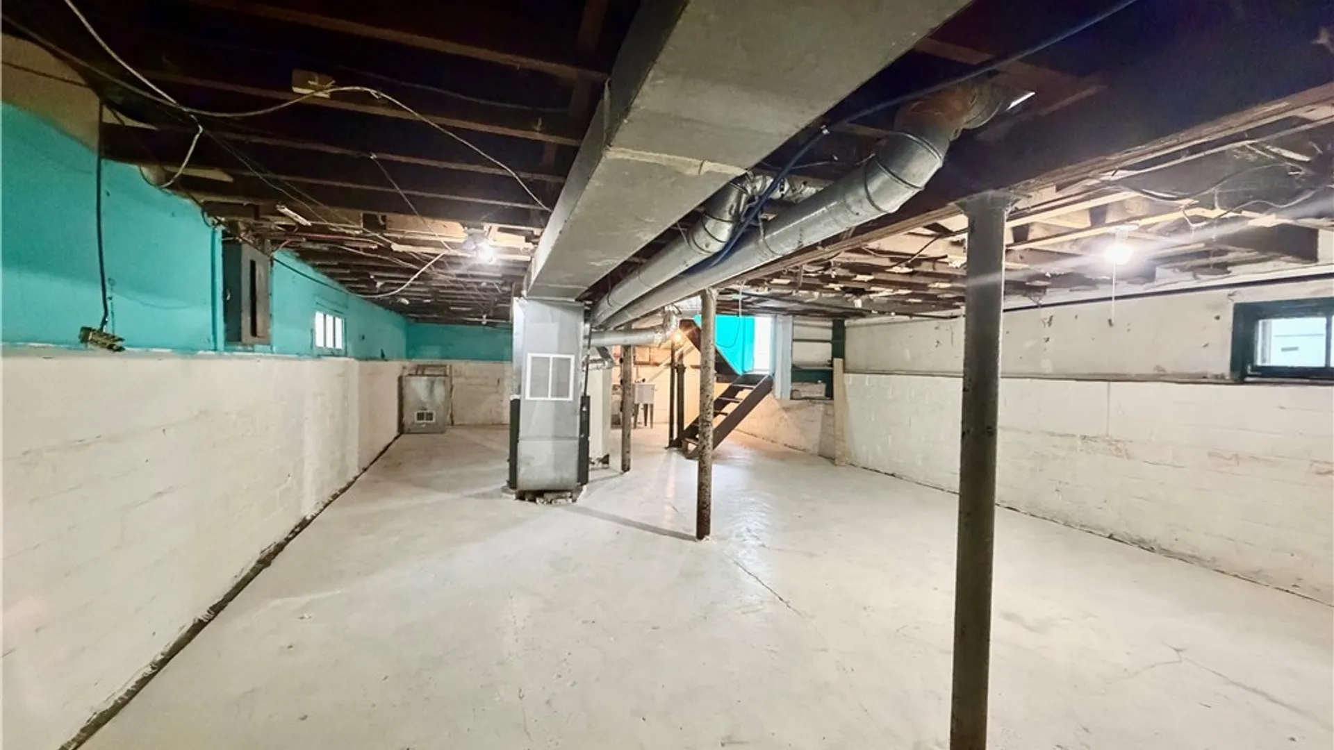 Property at 103 Erb Street, Buffalo, NY 14215 24