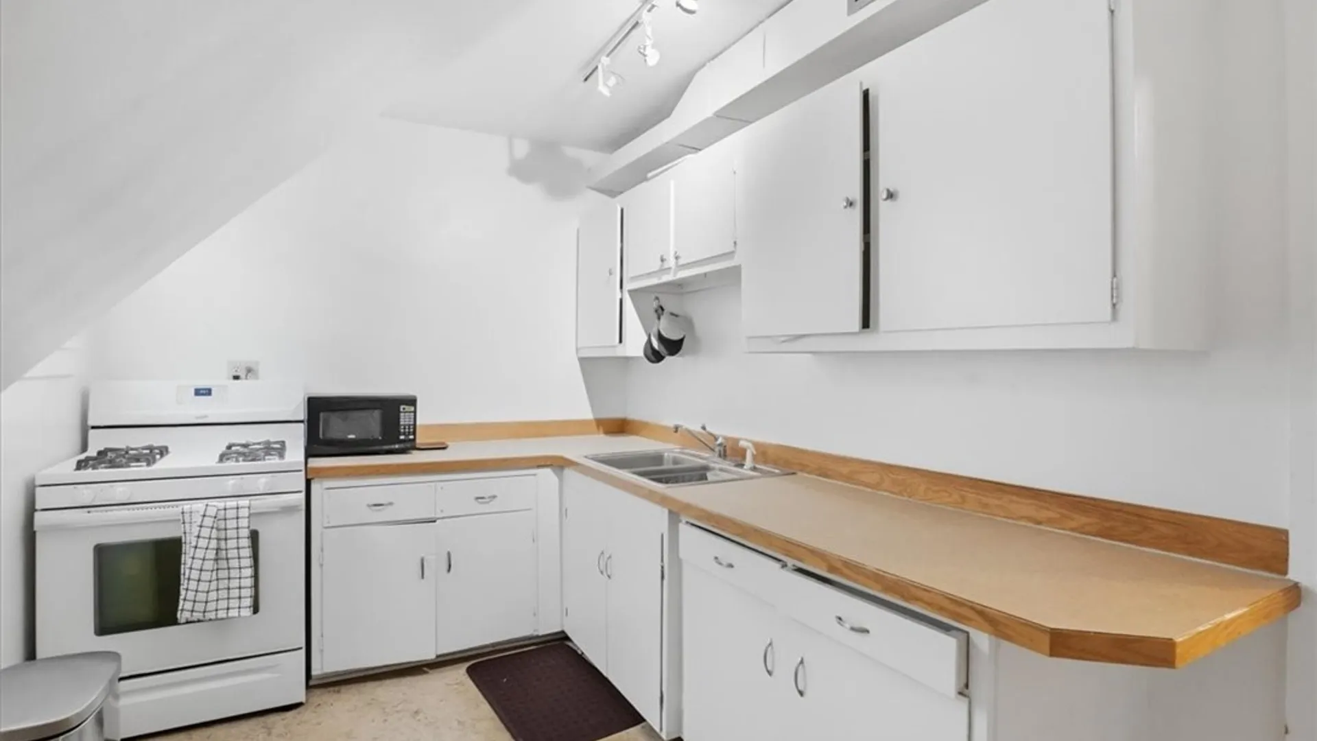 Property at 36 Hodge Avenue, Buffalo, NY 14222 42