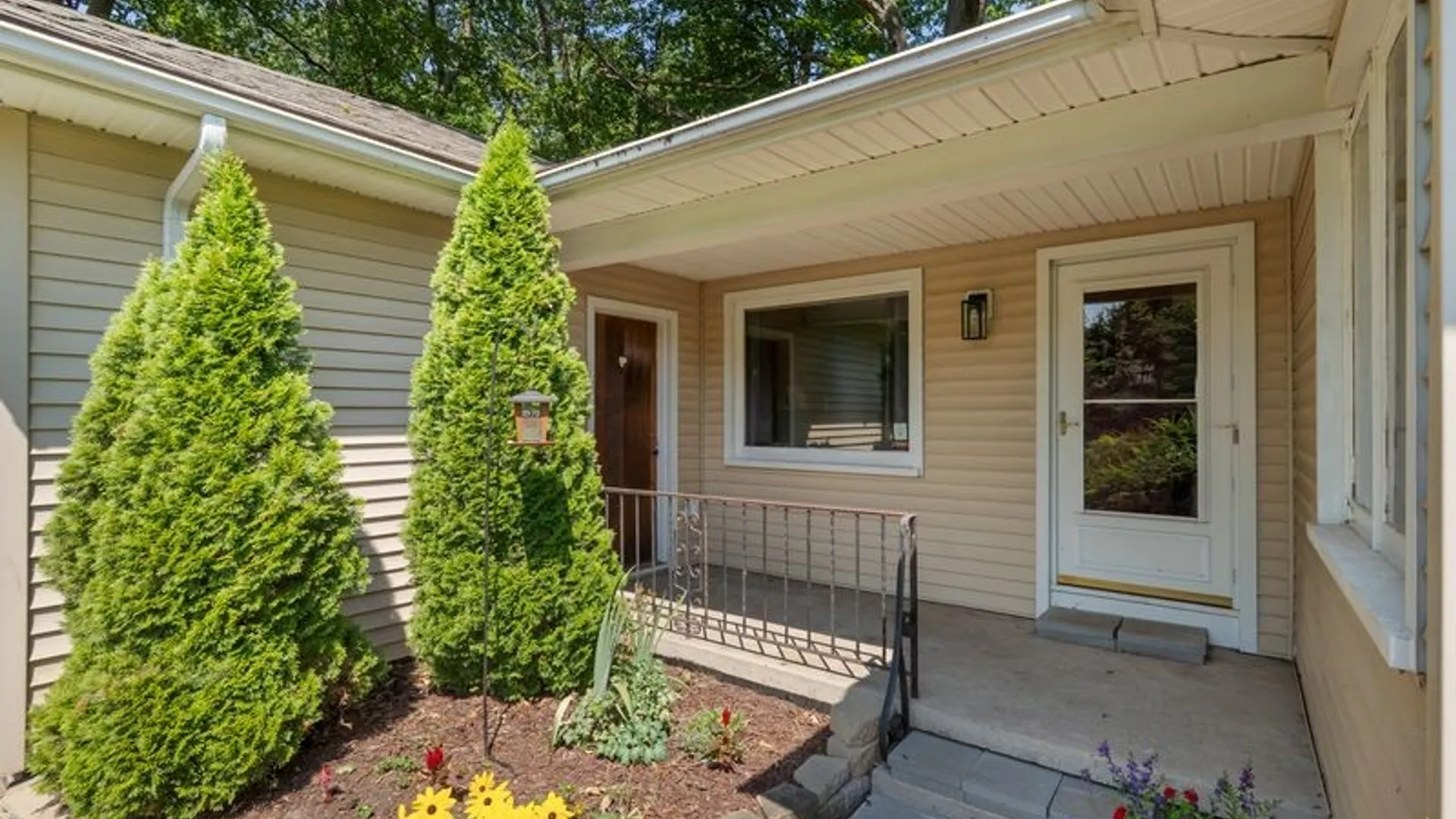 Property at 55 Briar Lane, Irondequoit, NY 14622 4