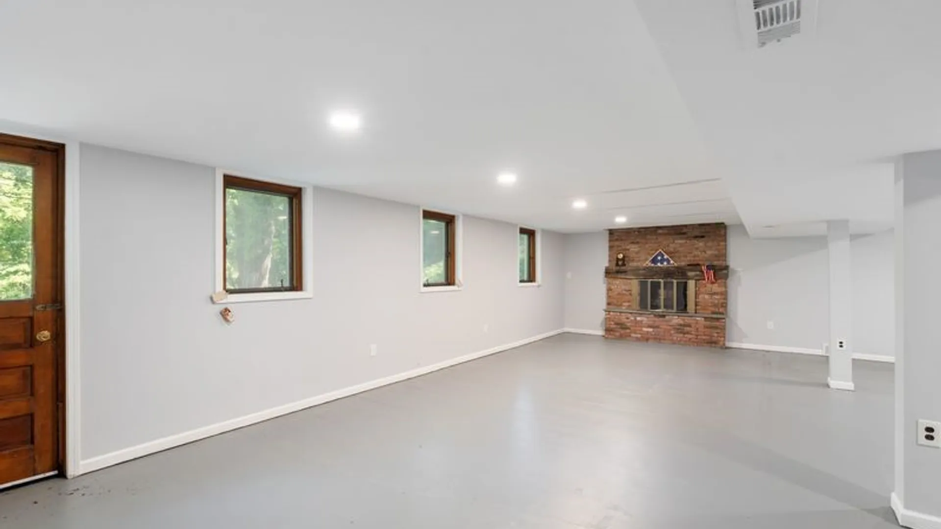 Property at 55 Briar Lane, Irondequoit, NY 14622 31