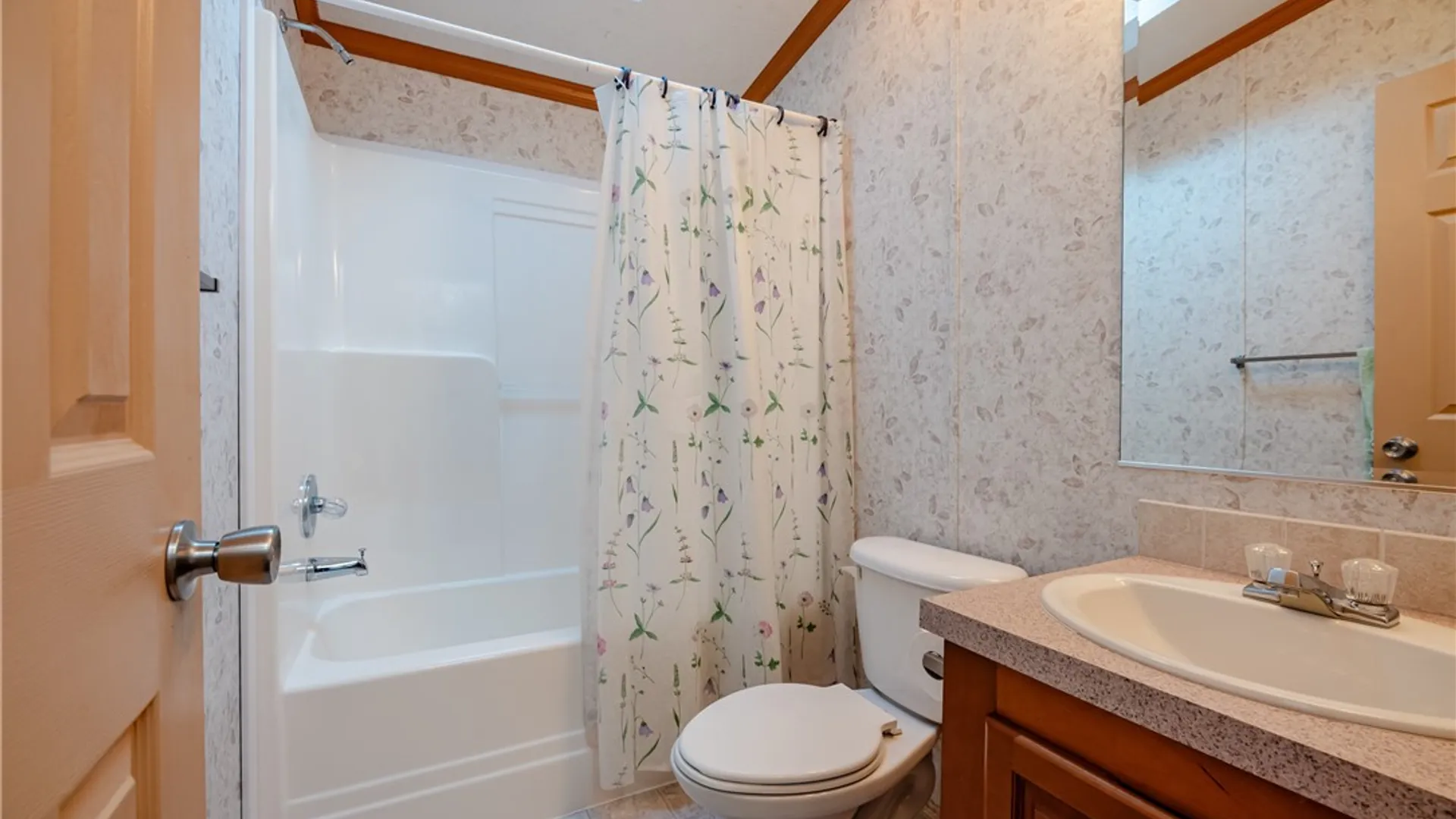 Property at 6290 Stillmeadow Way, Williamson, NY 14589 27