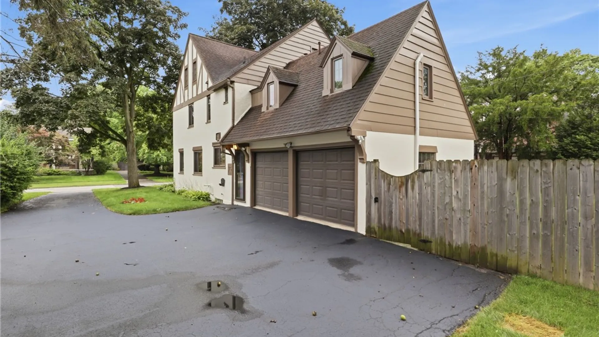 Property at 166 Monteroy Road, Brighton, NY 14618 42