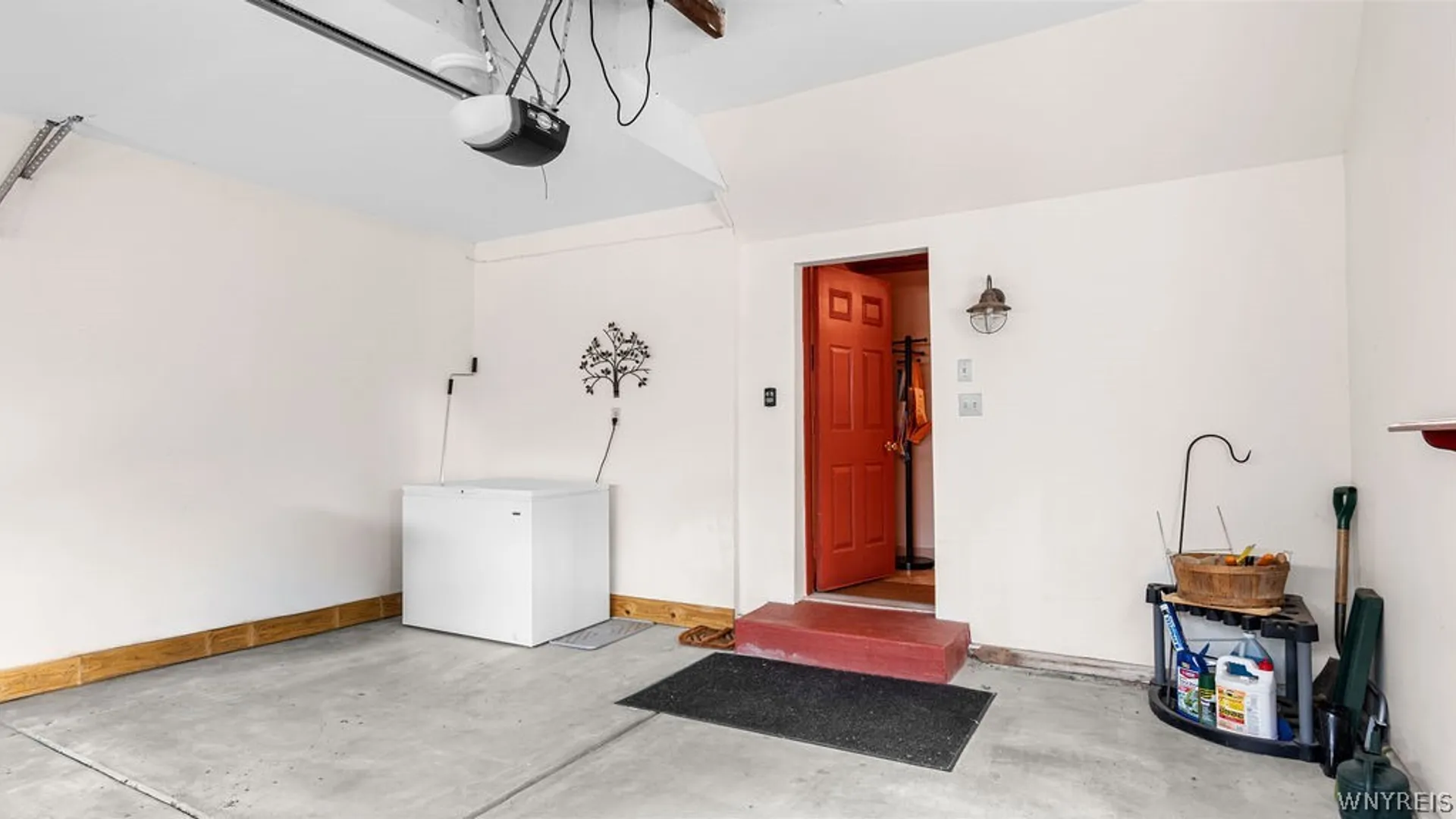 Property at 35 Lehn Springs Drive, Amherst, NY 14221 36