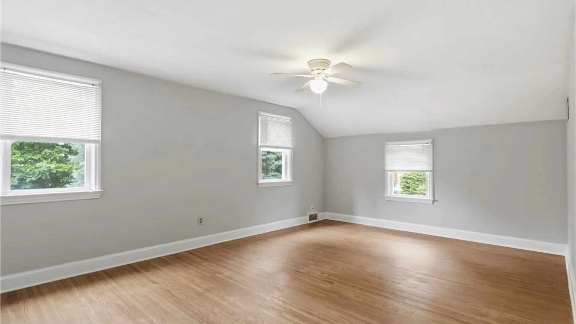 Property at 21 Fairlea Drive, Irondequoit, NY 14622 16