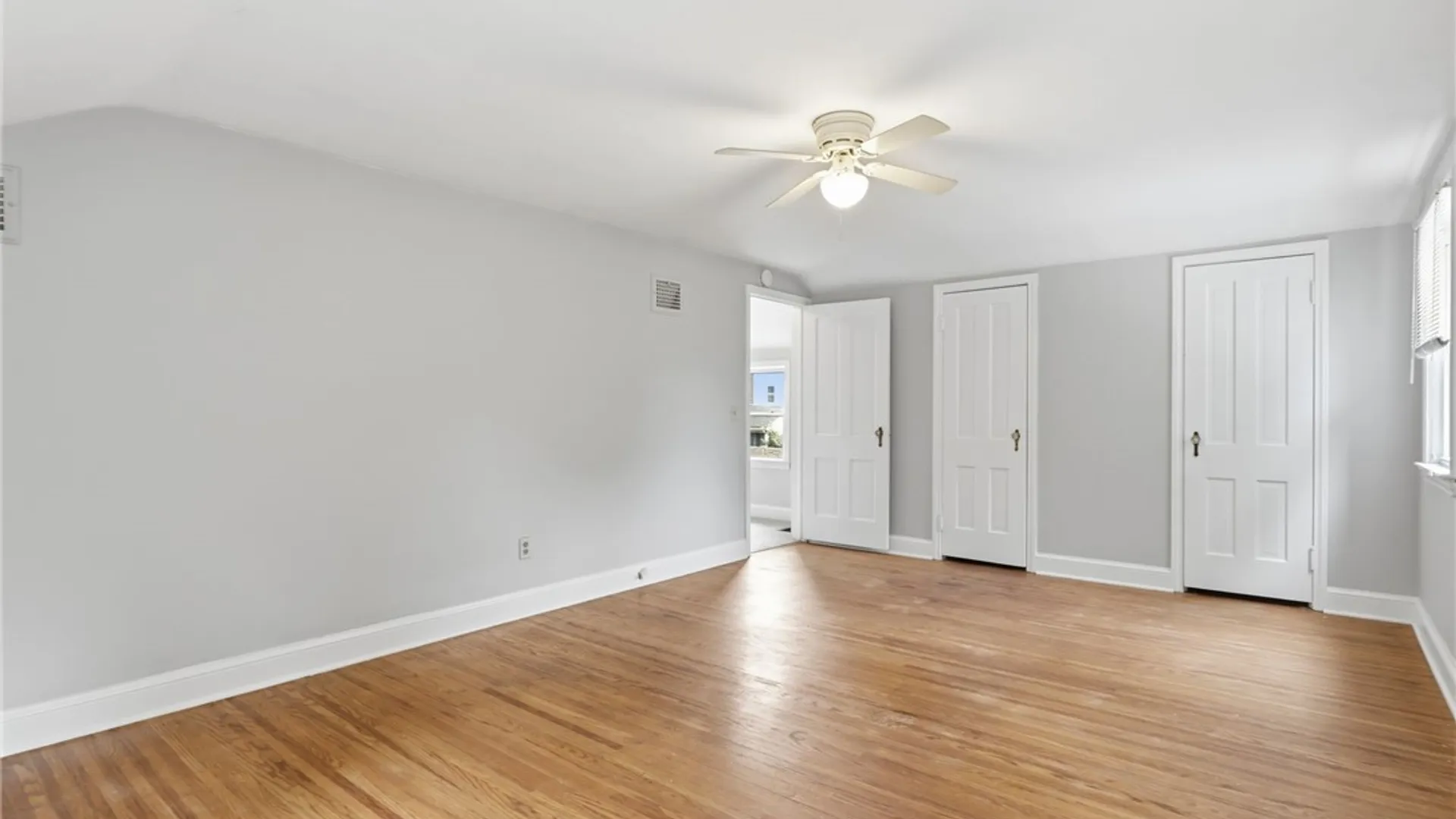 Property at 21 Fairlea Drive, Irondequoit, NY 14622 17