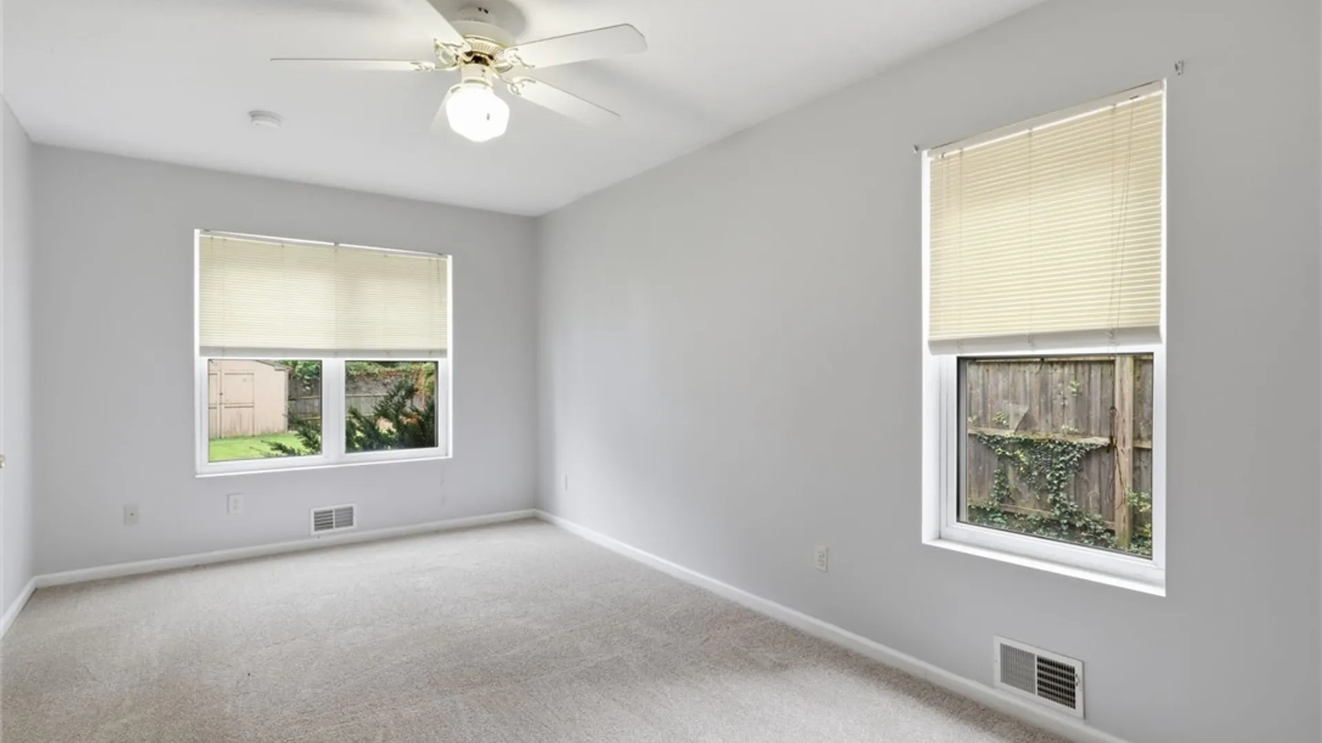 Property at 21 Fairlea Drive, Irondequoit, NY 14622 21