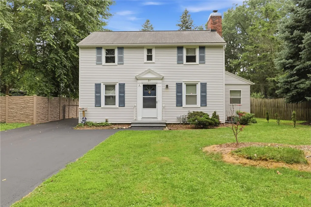 Property at 21 Fairlea Drive, Irondequoit, NY 14622