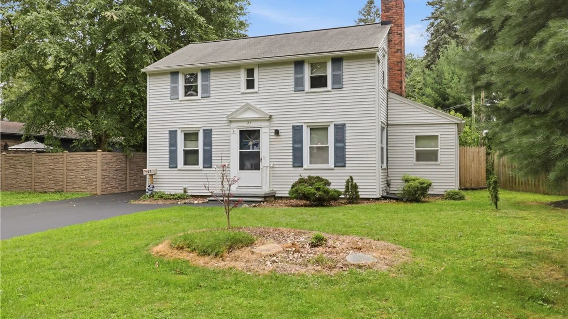 Property at 21 Fairlea Drive, Irondequoit, NY 14622 2