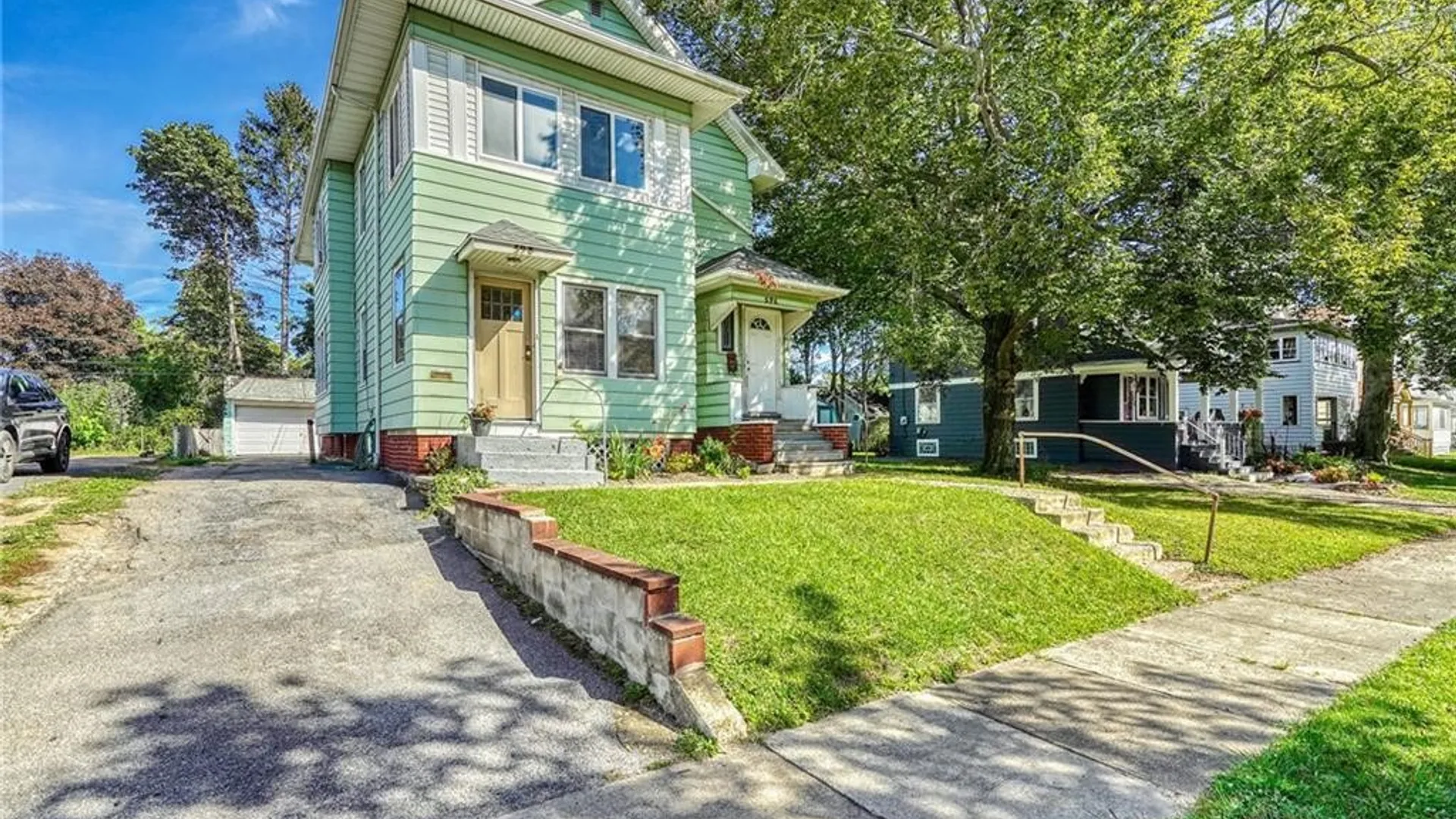 Property at 596-598 Clay Avenue, Rochester, NY 14613 3