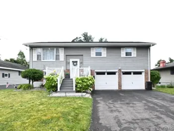 Property at 30 Royal Brook Lane, New Hartford, NY 13417