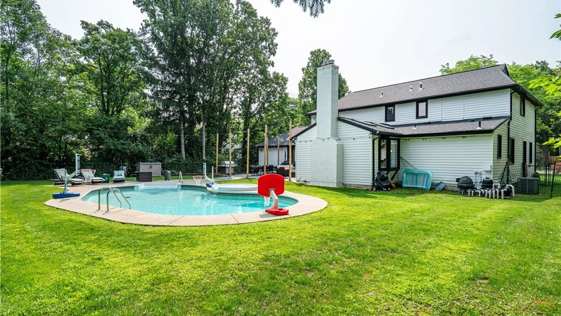 Property at 60 Fennec Lane, Amherst, NY 14051 39